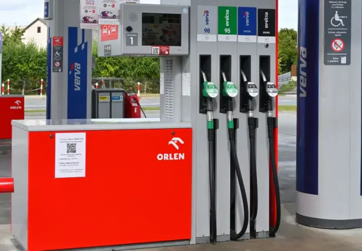 Kiedy tańsze paliwo na Orlenie? Sprawdź daty promocji i rabatów