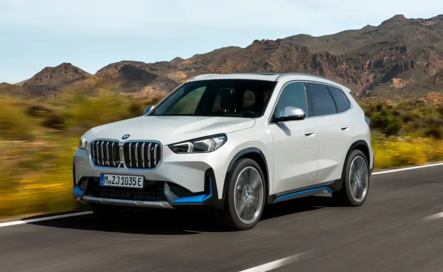 BMW iX1 pod lupą - zasięg, ładowanie i wybór wersji
