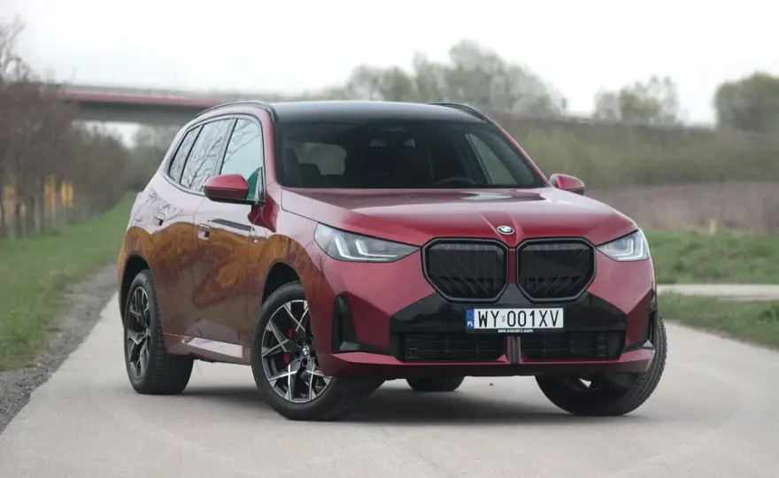 BMW X3 30e - hybryda plug-in, która ma sens w codziennej jeździe